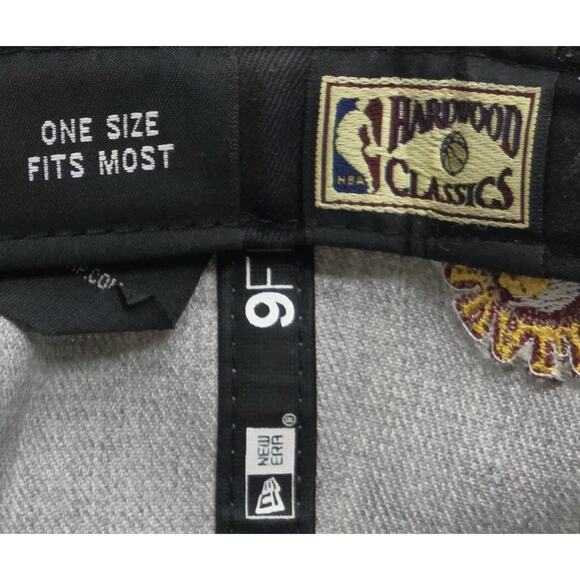 New Era‎ 9FIFTY Cleveland Cavaliers NBA Hardwood Classics Men's SnapBack Hat Cap - Picture 11 of 11